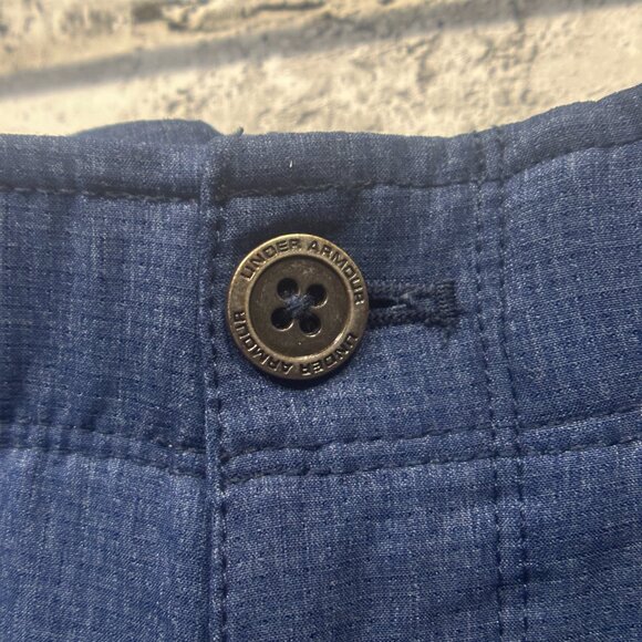 EUC Under Armour Men's Golf 10" Shorts - Picture 7 of 16